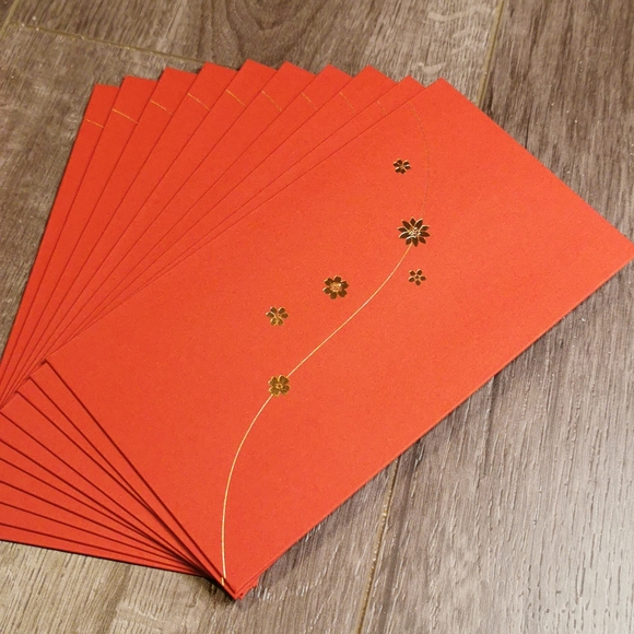 Van Cleef Red Pockets - Picture 2 of 5